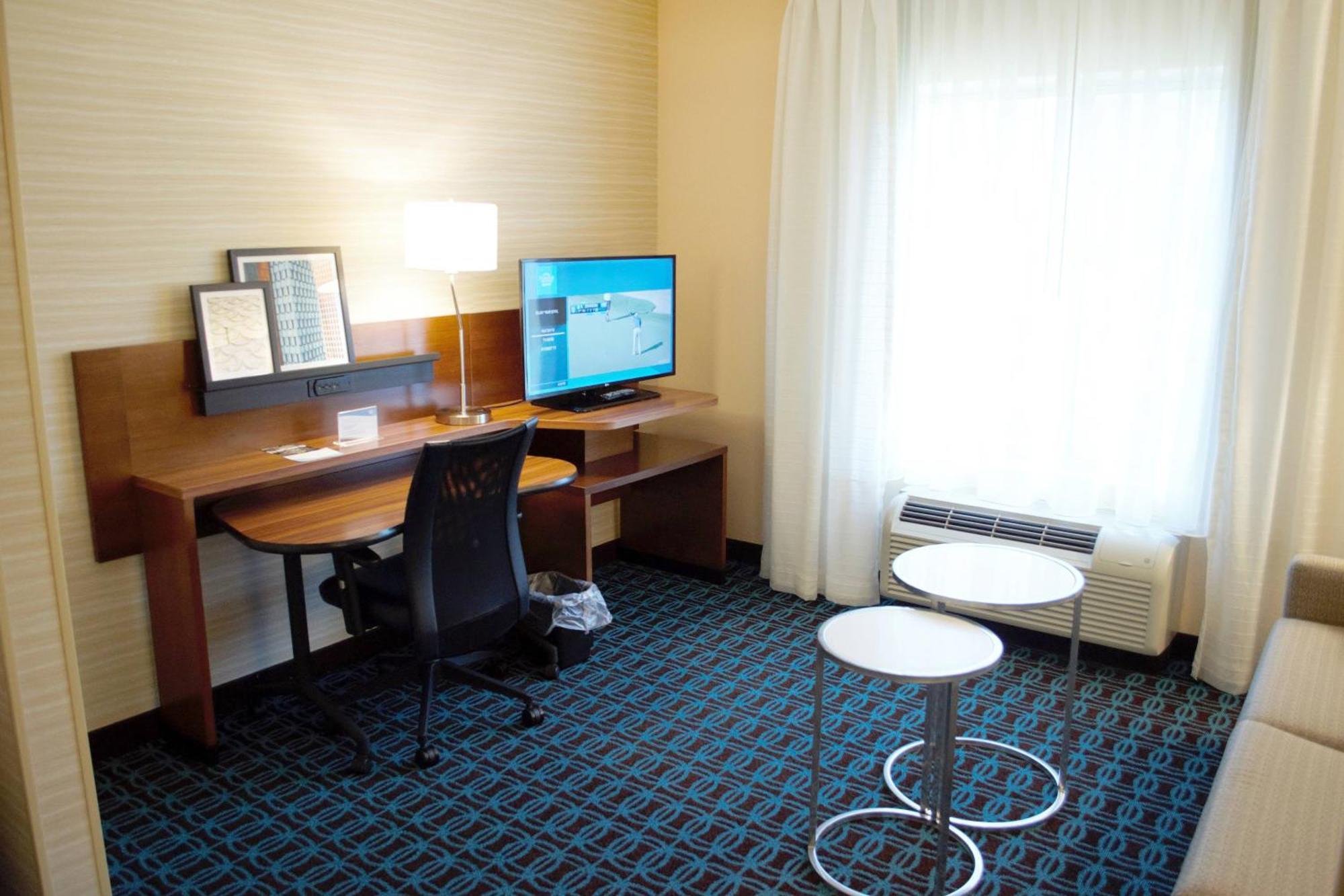 Fairfield Inn & Suites By Marriott Stroudsburg Bartonsville/Poconos Bagian luar foto