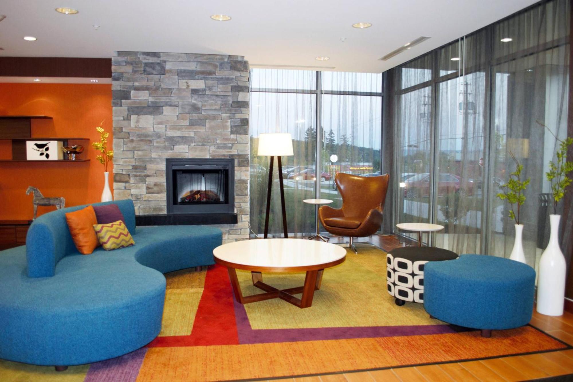 Fairfield Inn & Suites By Marriott Stroudsburg Bartonsville/Poconos Bagian luar foto
