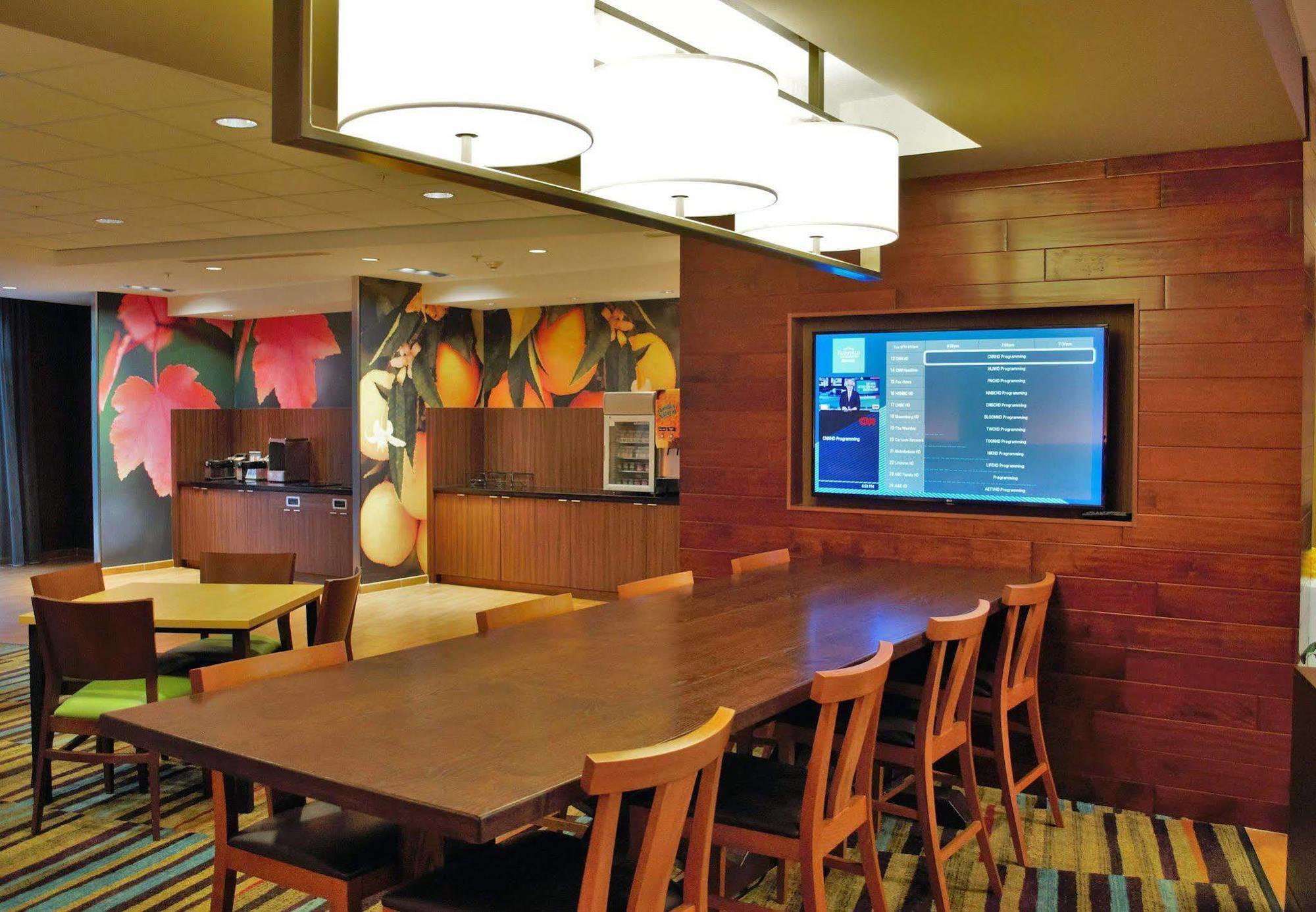 Fairfield Inn & Suites By Marriott Stroudsburg Bartonsville/Poconos Bagian luar foto