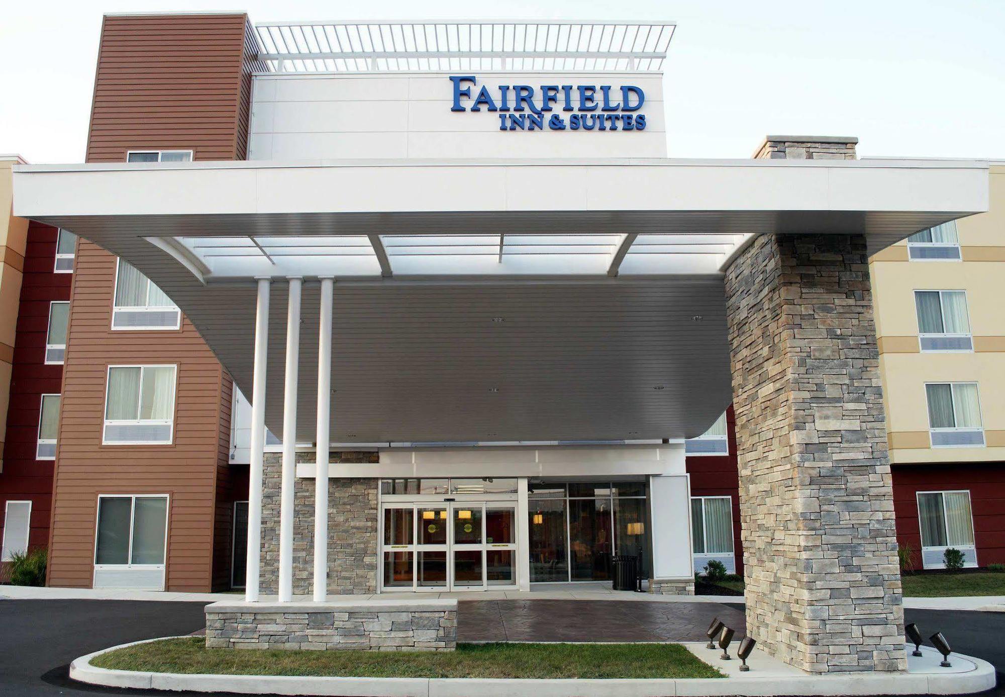 Fairfield Inn & Suites By Marriott Stroudsburg Bartonsville/Poconos Bagian luar foto